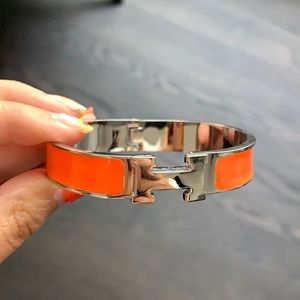 Bracelet with H